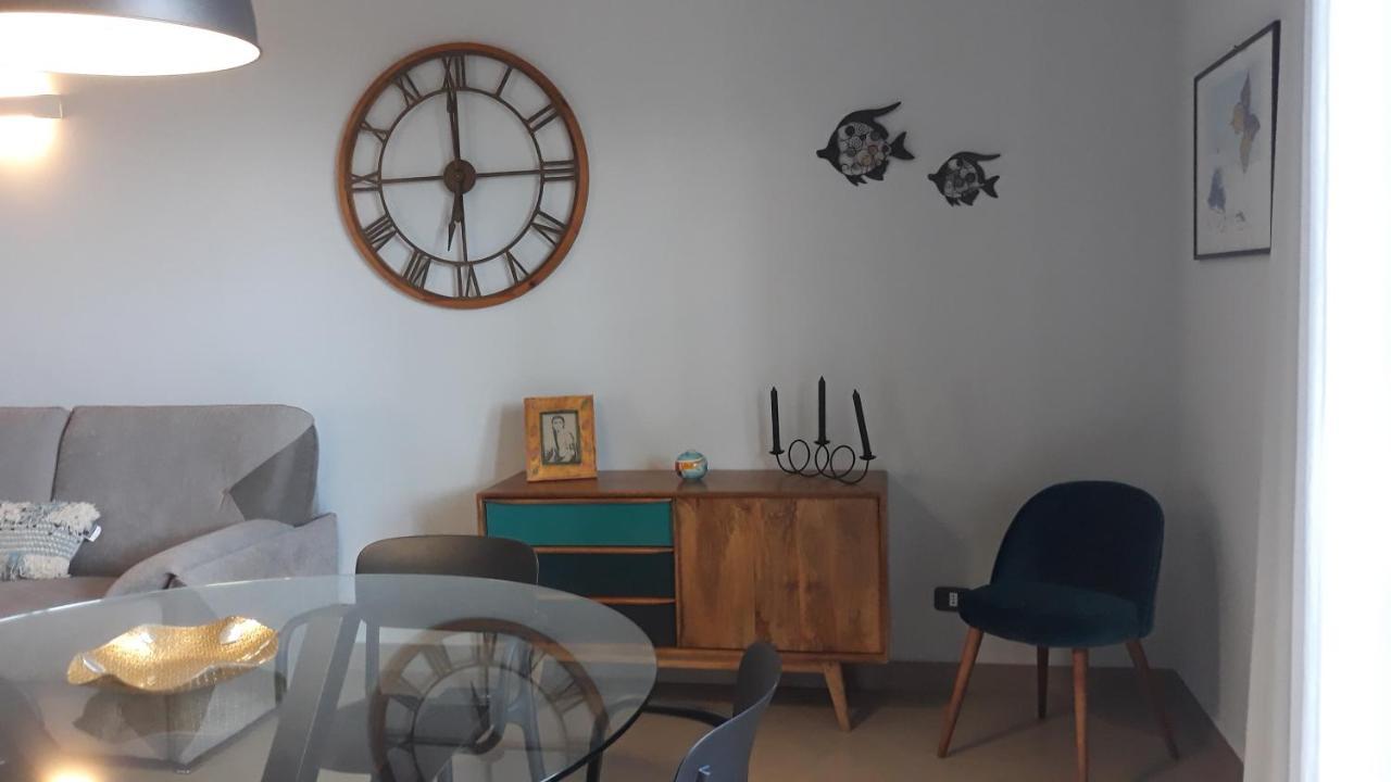 Ze-Vi Home Santa Flavia Exteriör bild